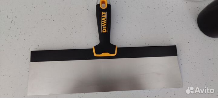 Шпатель dewalt 350мм