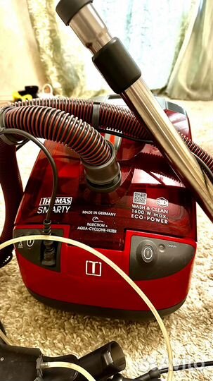 Пылесос Tomas Smarty