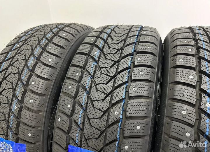 Tri Ace Snow White II 215/60 R16 39T