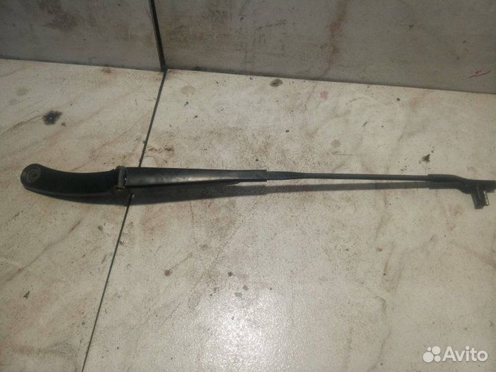Поводок стеклоочистителя левый Volkswagen Multivan
