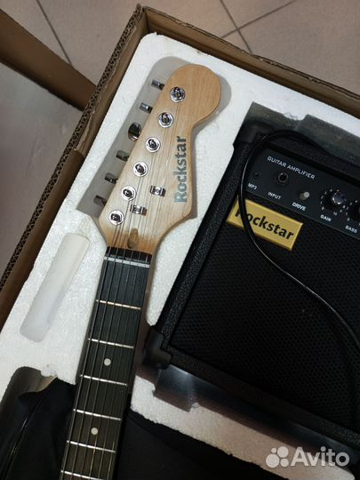 Электрогитара с комбиком набор