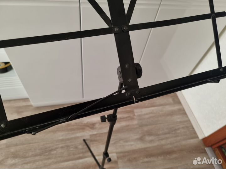 Пюпитр / подставка для нот