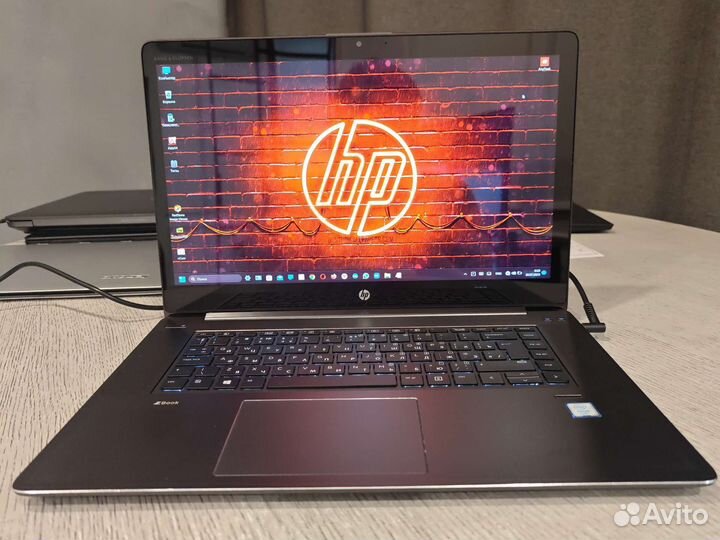 HP ZBook Studio G3 Xeon 8-ядер/32Gb/512SSD/4Gb Чек