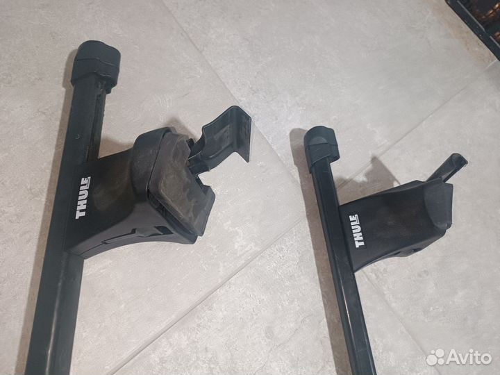 Поперечины thule на крышу. Рейлинги. Багажник