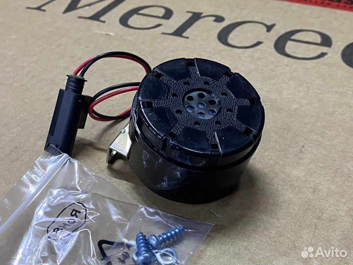 Звуковой сигнал заднего хода Mercedes