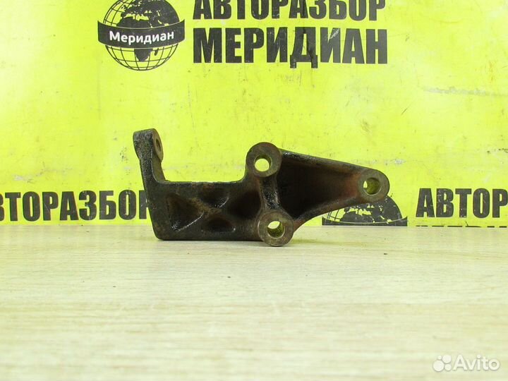 Кронштейн гидроусилителя на Kia Spectra SD