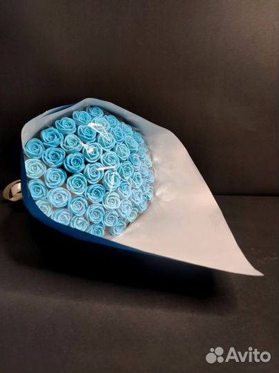 Голубые Розы из Белого Шоколада - 51 шт в Букете