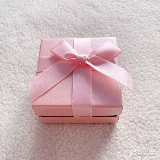 Подарочная коробка маленькая