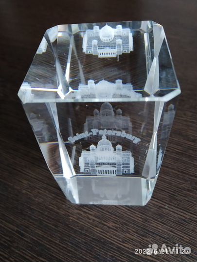 Сувенир из стекла