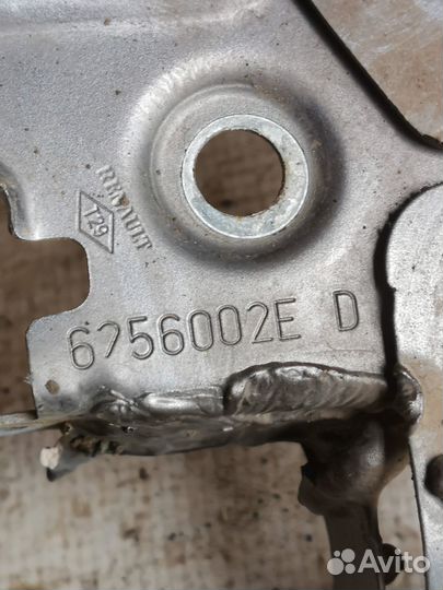 Кронштейн крепления крыла Renault Megane III (2008