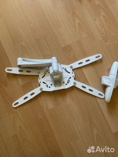 Кронштейн для телевизора