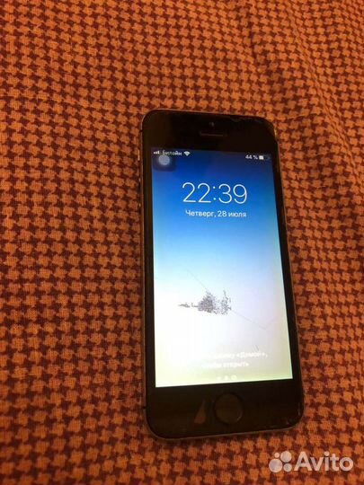Телефон iPhone 5s