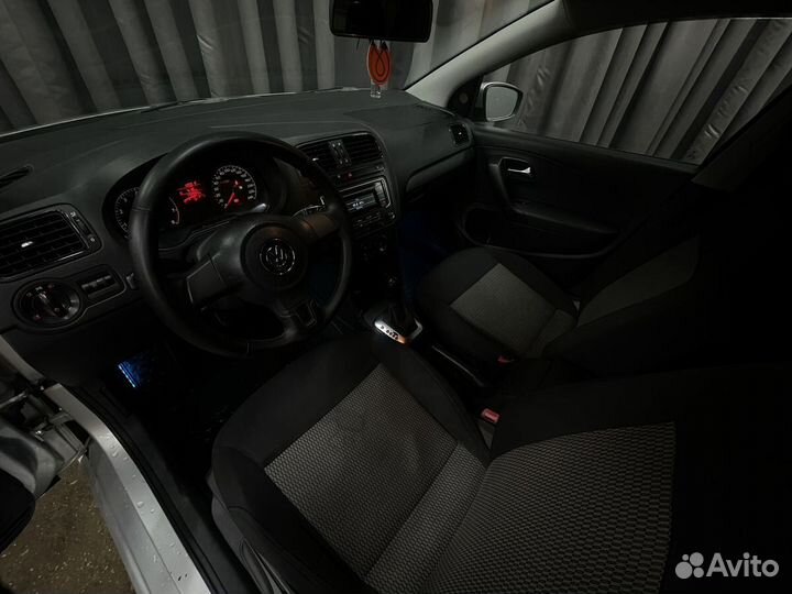 Volkswagen Polo 1.6 AT, 2013, 172 500 км