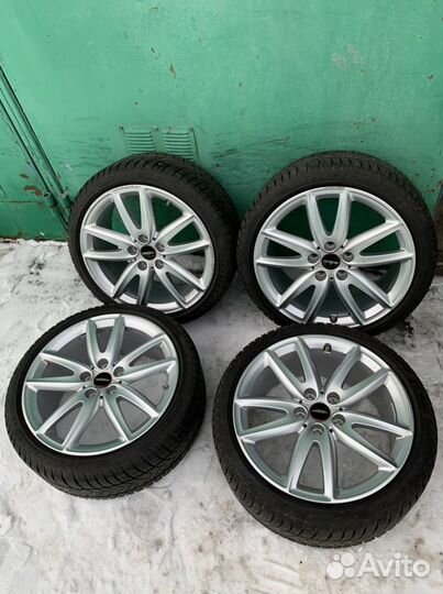 R18 Pirelli Winter Sottozero 3 225/40, PCD 5x112 DIA 38