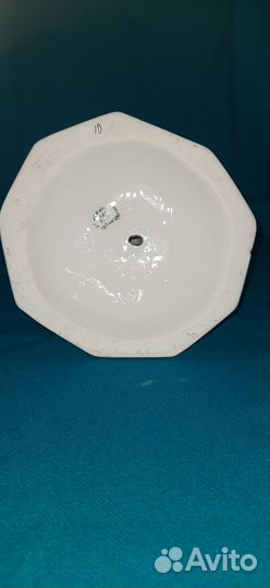 Фарфоровая статуэтка Малахитовая шкатулка