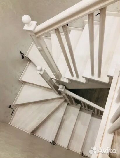 Деревянные лестницы на второй этаж