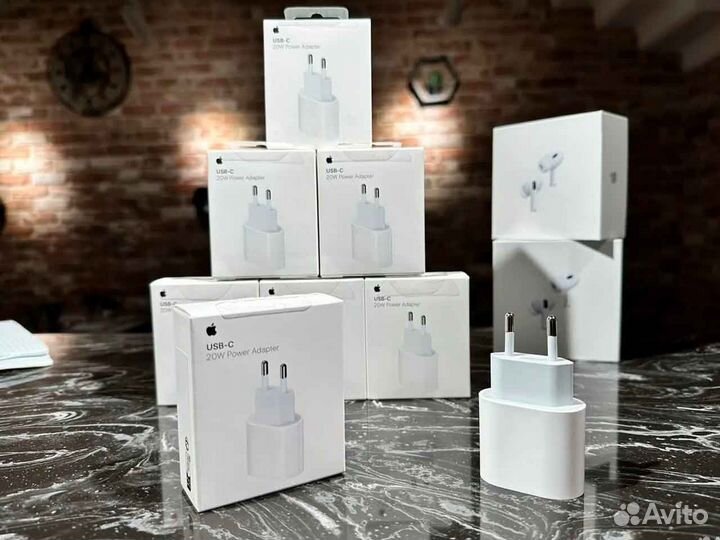 Оригинальный блок iPhone 20 w