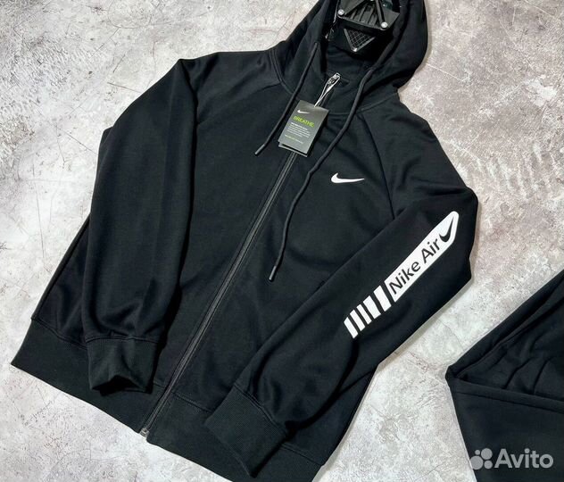 Спортивные костюмы Nike