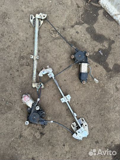 Ваз 2110,2114 передний левый стеклоподъемник