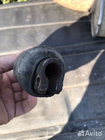 Карданчик рулевого редуктора Мицубиси Паджеро Спор