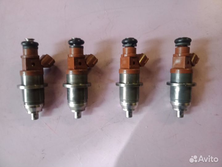 Форсунка топливная Mitsubishi 4G93, 4G63, 6G74