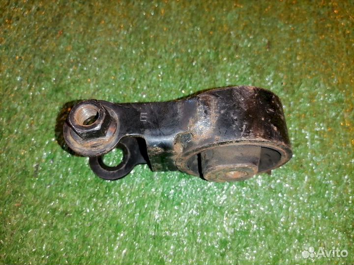 Опора двигателя (подушка двс) задняя 12363-40020 T