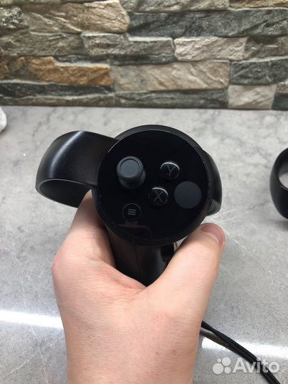 Новые Контроллеры Oculus Touch для Rift и Quest