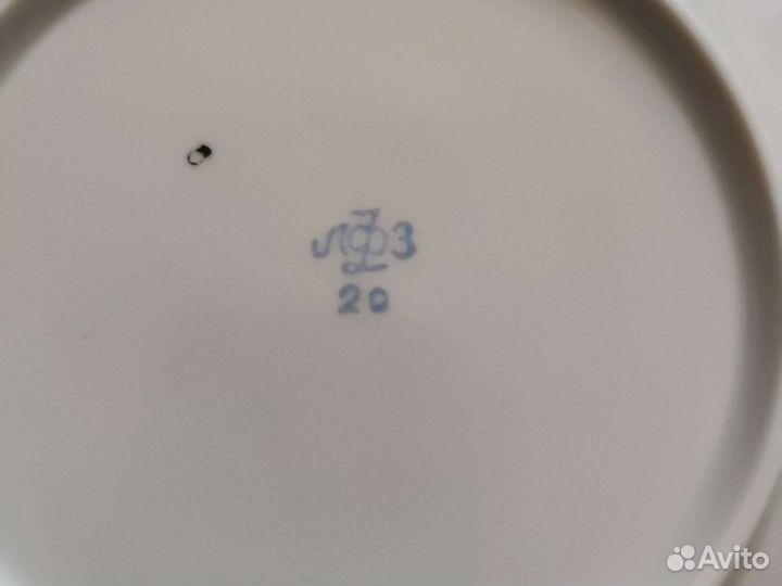 Блюдца в ассортименте