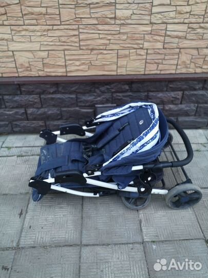Коляска прогулочная