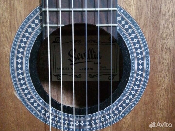 Классическая гитара шестиструнная бу
