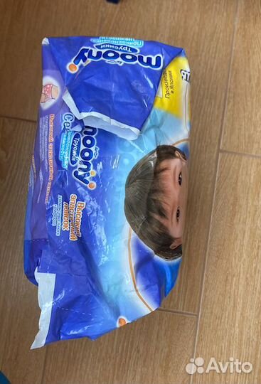 Подгузники-трусики Moony 5 (12-22 кг), 46 шт