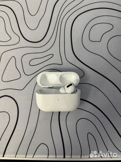 Airpods про