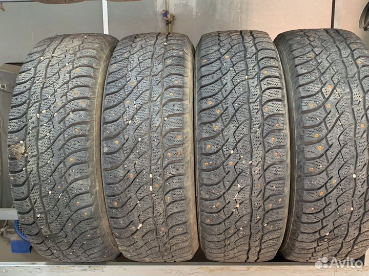 Viatti Bosco Nordico V-523 215/65 R16 98T