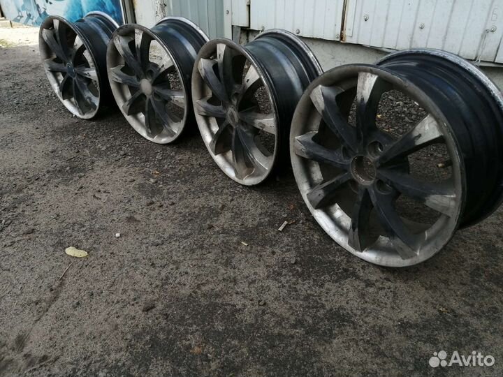 Литые диски R14. 4/98.ваз