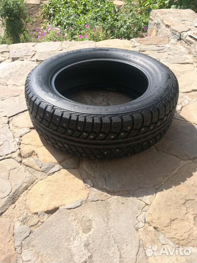 Gislaved Nord Frost 5 215/60 R16 95T