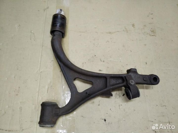 Рычаг передний нижний правый w163 ML-class 628