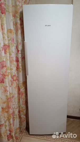 Продаю морозильную камеру