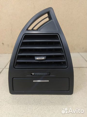 Воздушный дефлектор правый Ситроен С4