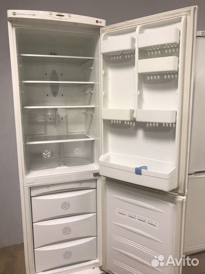 Холодильник LG. Full no frost