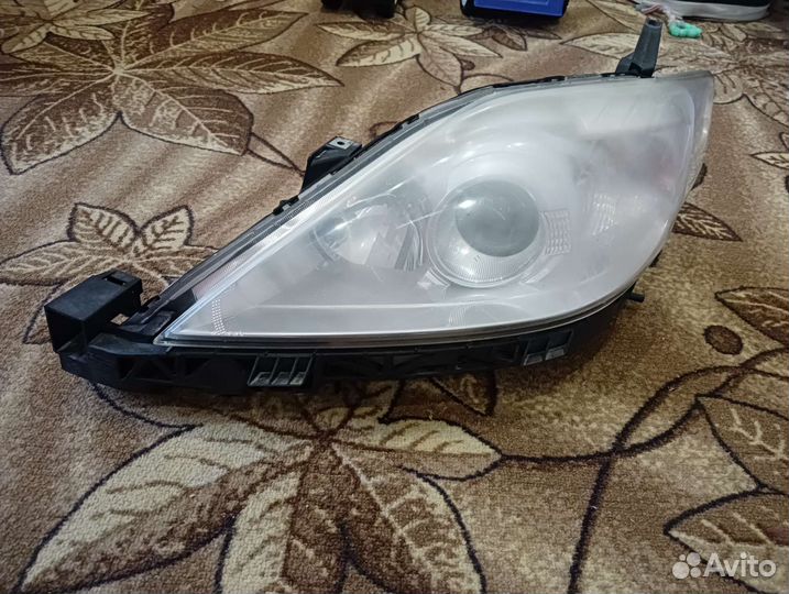 Фара левая mazda 5