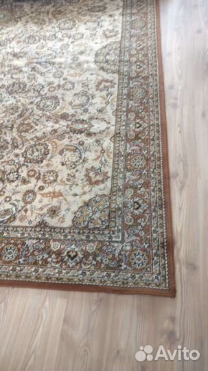 Ковер шерстяной