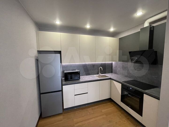 2-к. квартира, 60 м², 8/10 эт.
