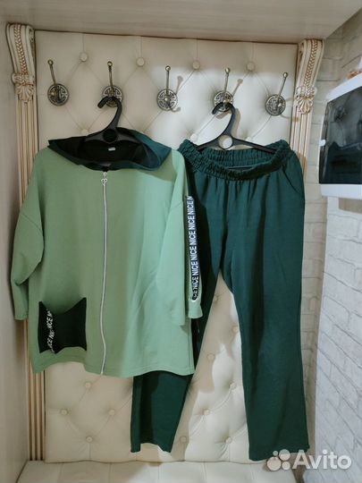 Женские спортивные костюмы
