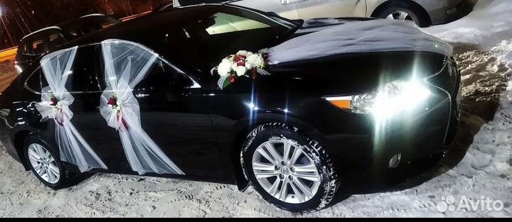 Украшение машины на свадьбу