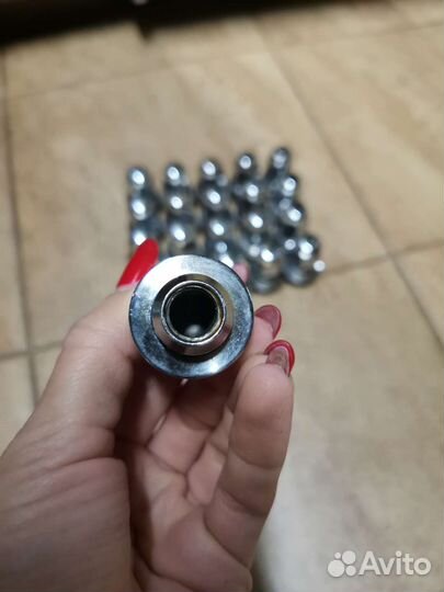 Гайки для дисков Toyota Highlander