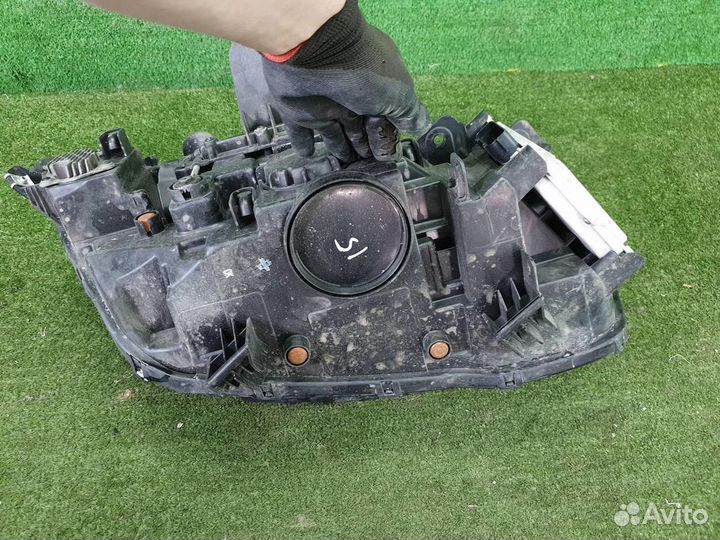 Фара левая Genesis GV70