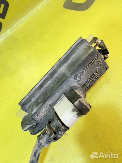 Фонарь подсветки номера Renault Logan 1