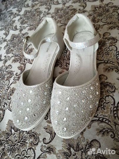 Туфли на девочку