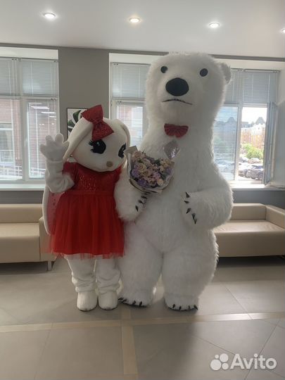 Поздравление от ростовой куклы