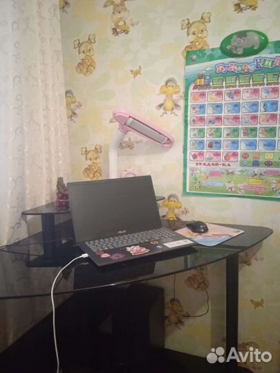 Компьютерный стол